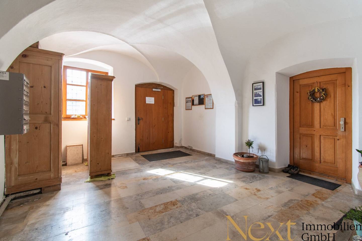 Altbauwohnung mit Schlossflair im Geburtshaus