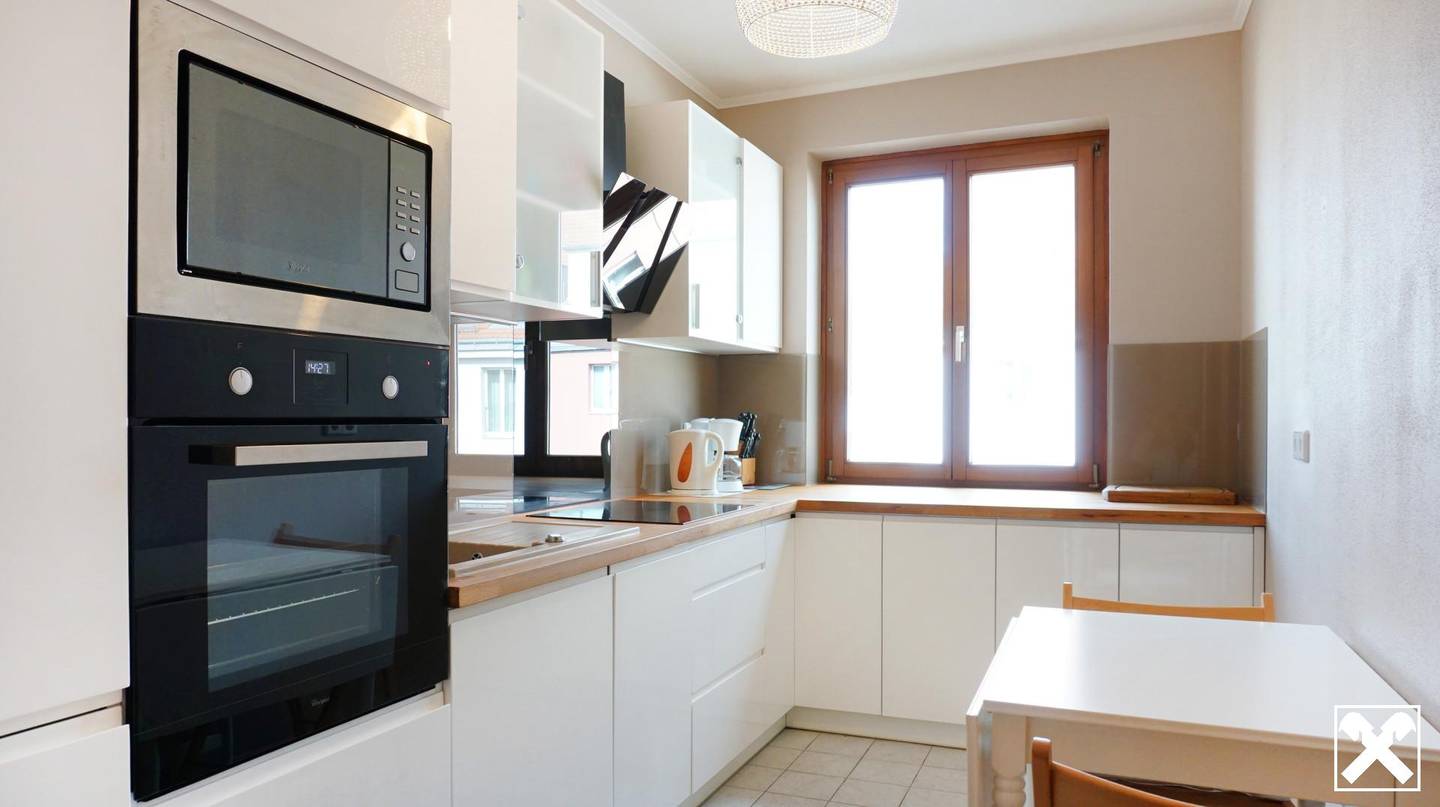 Furnished apartment with green view in Hietzing