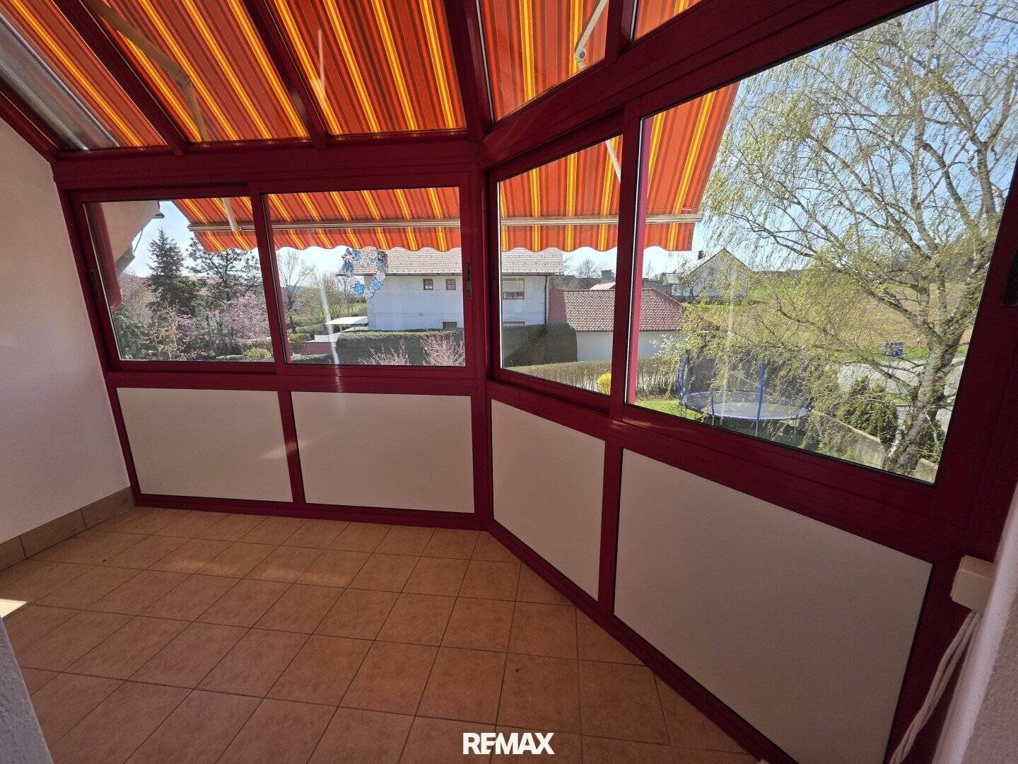 Wohnung Ruhig Zentral Wintergarten Carport
