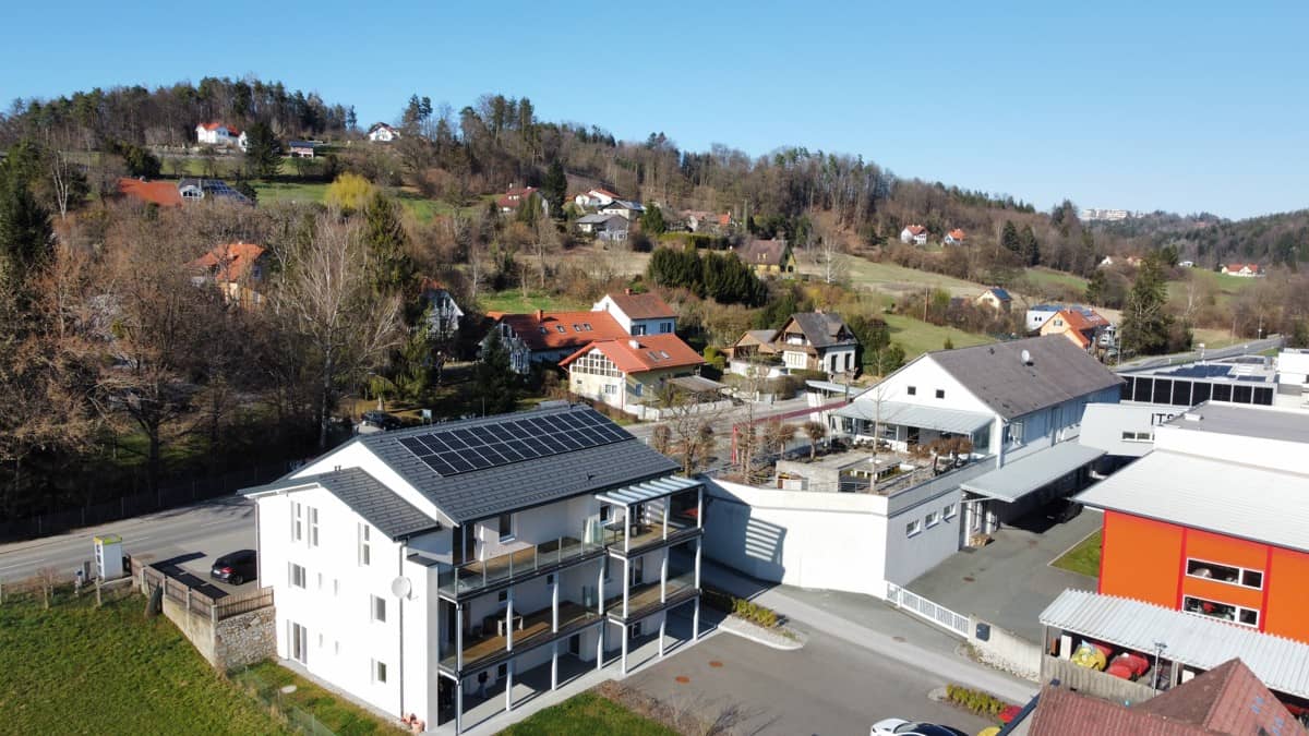 Wohnung mit Eigengarten und Erstbezug