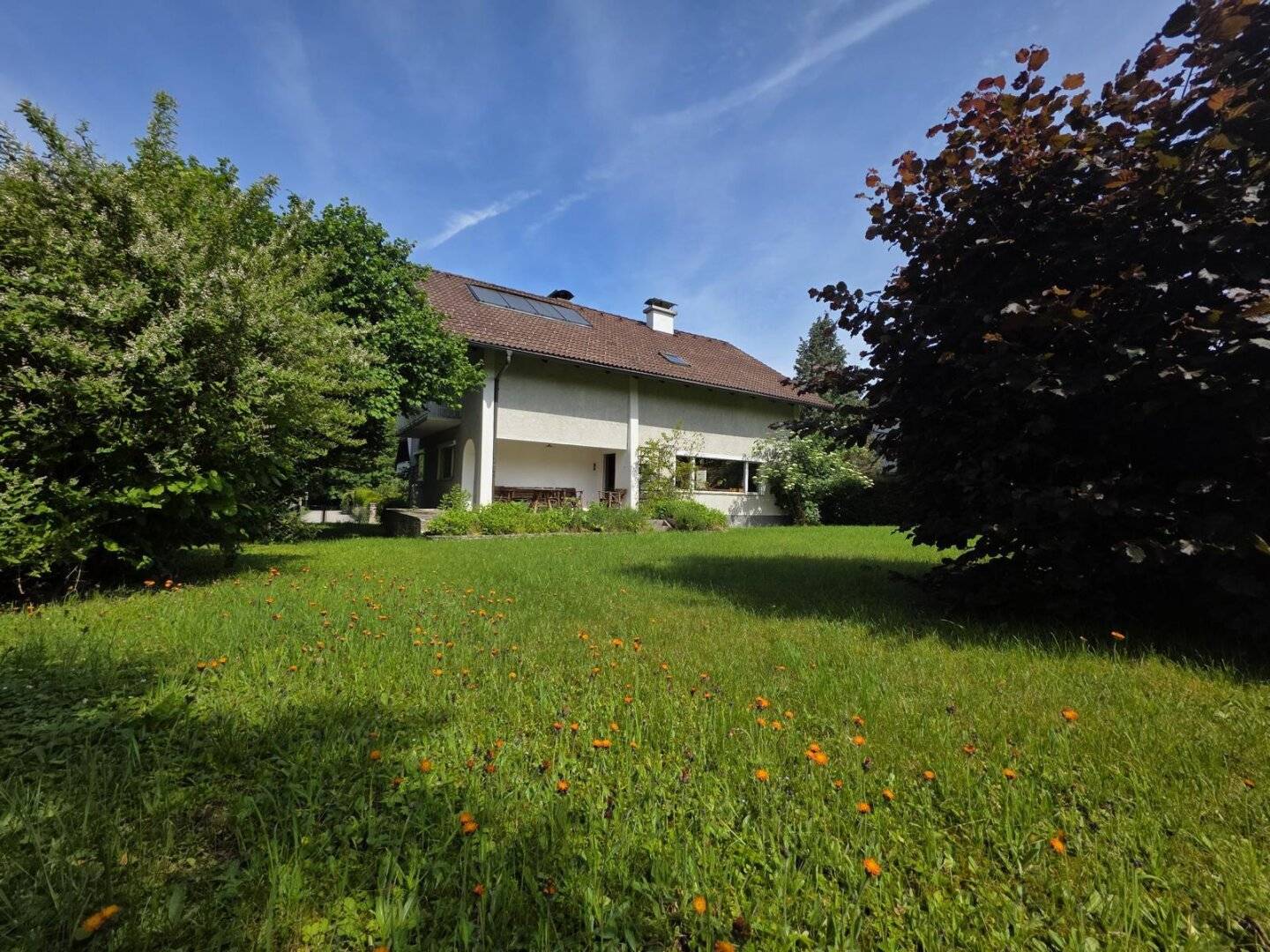 Großzügiges Haus mit Garten und Terrasse in Gmunden