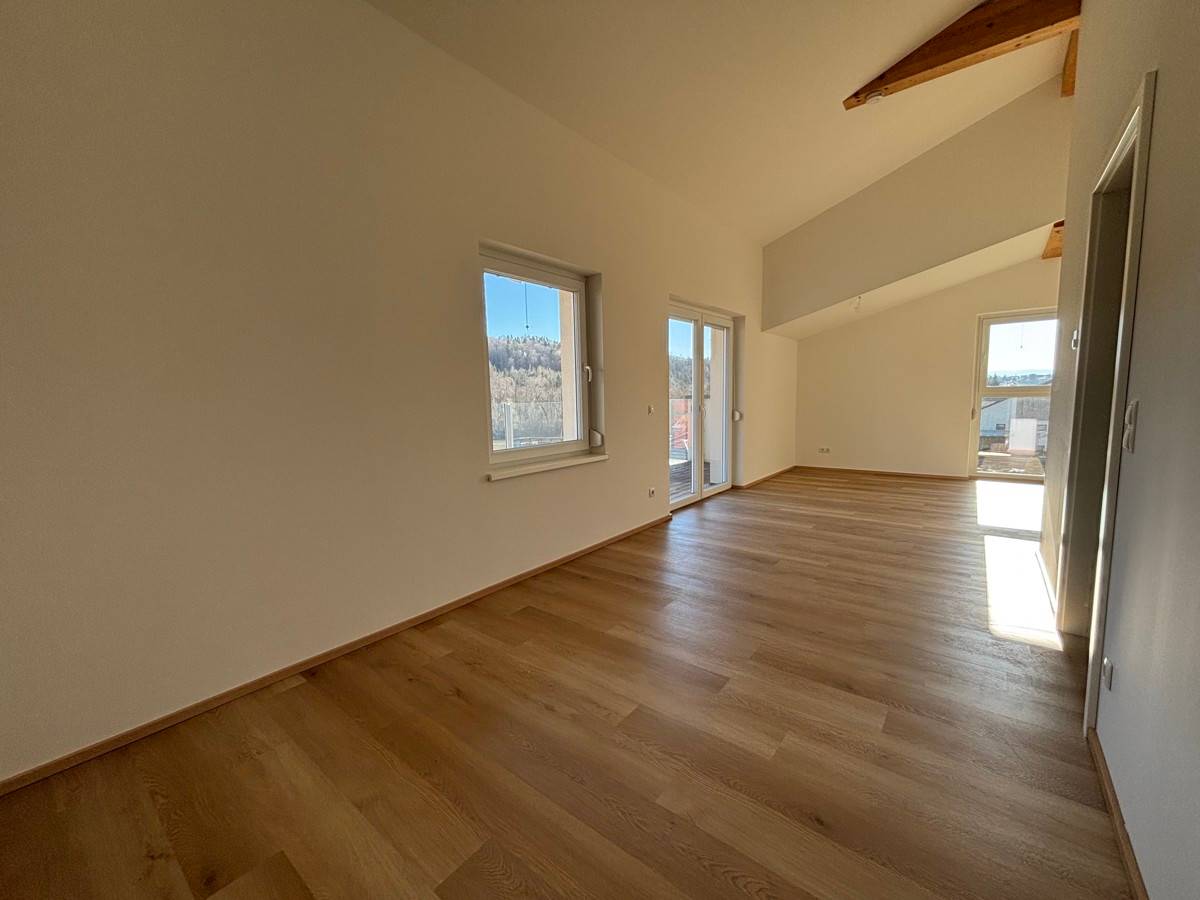 Wohnung mit Terrasse und Gartennutzung Erstbezug