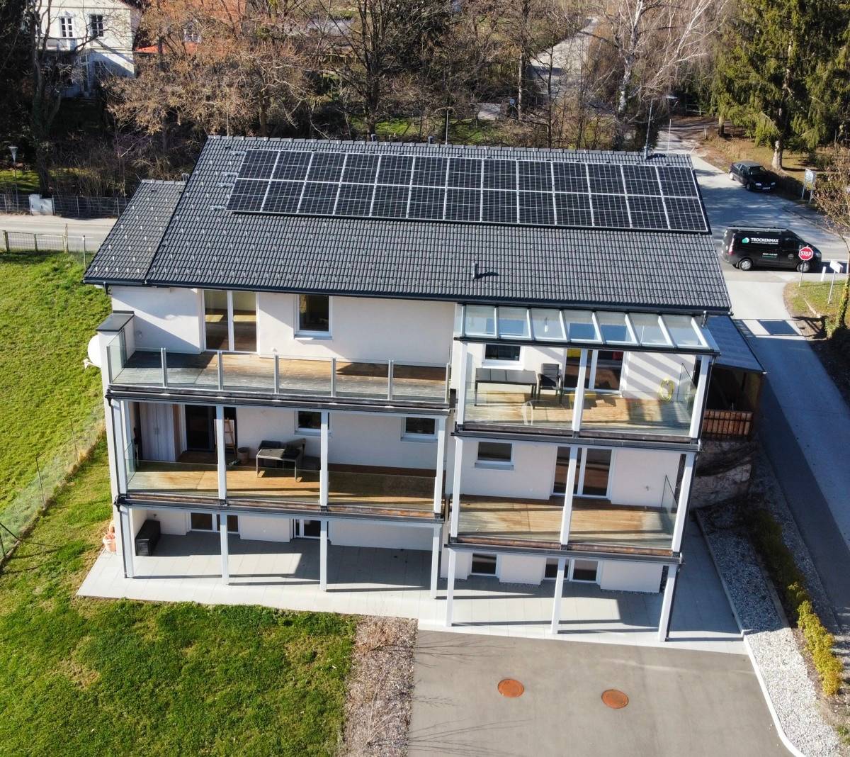 Wohnung mit Terrasse und Gartennutzung Erstbezug