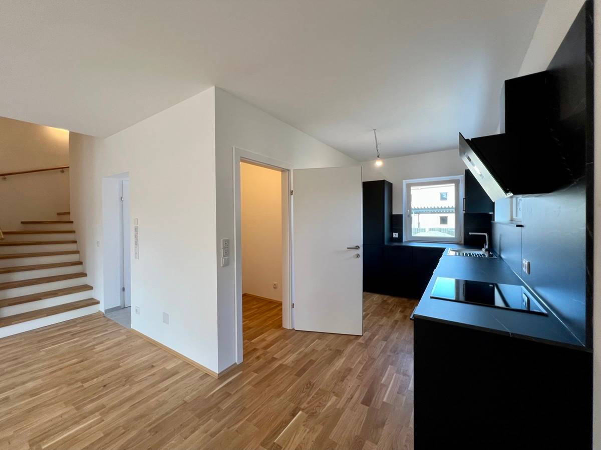 Neubau Doppelhaushälfte mit Garten und Terrasse