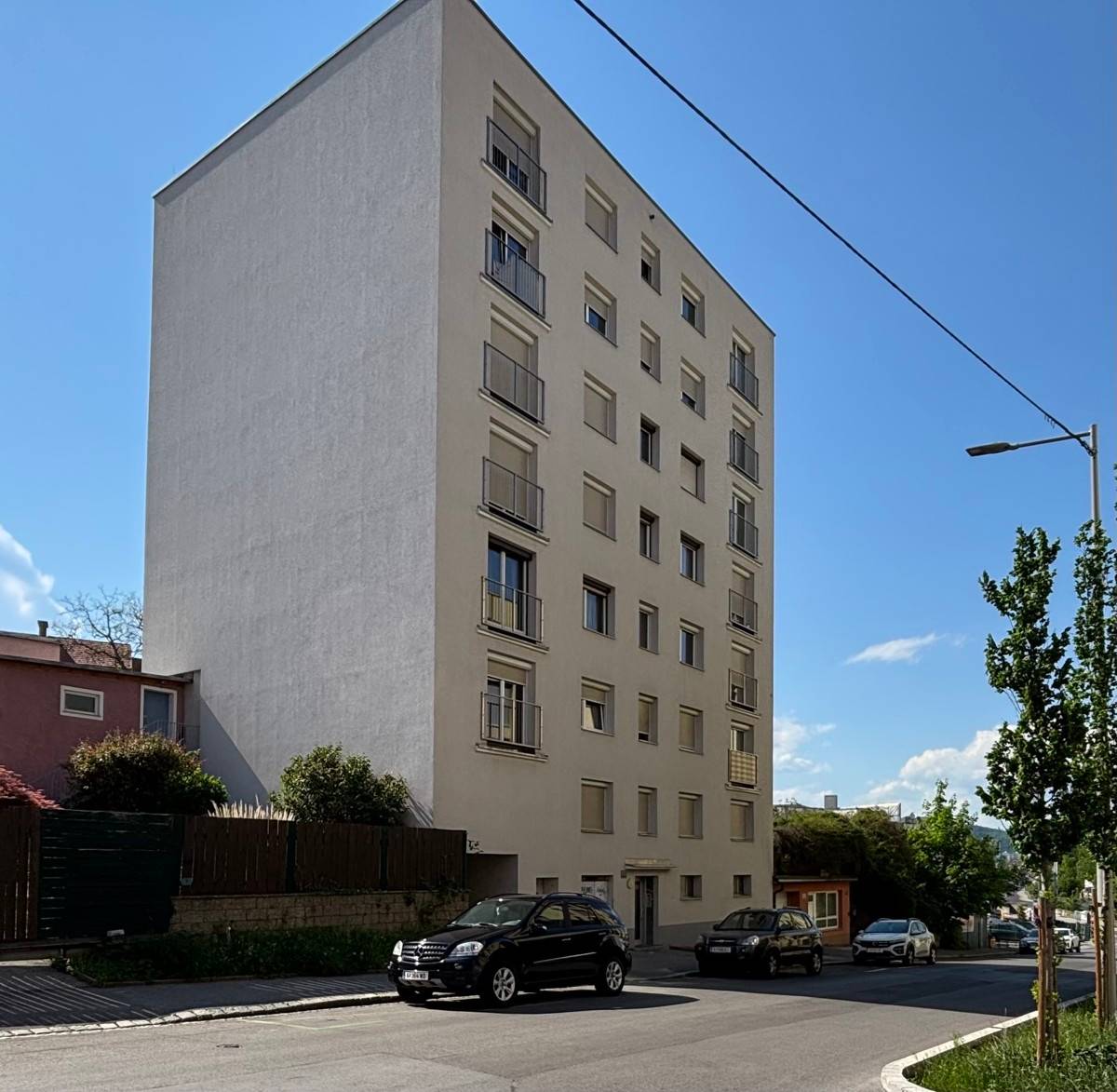 Apartment near the center with separate kitchen