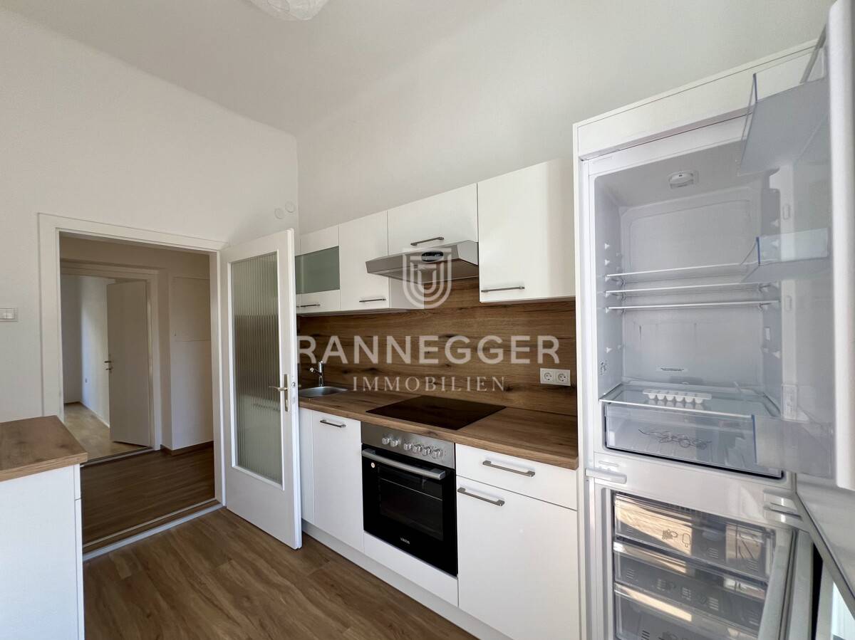 Income Property with Garden and Terrace in Central Location