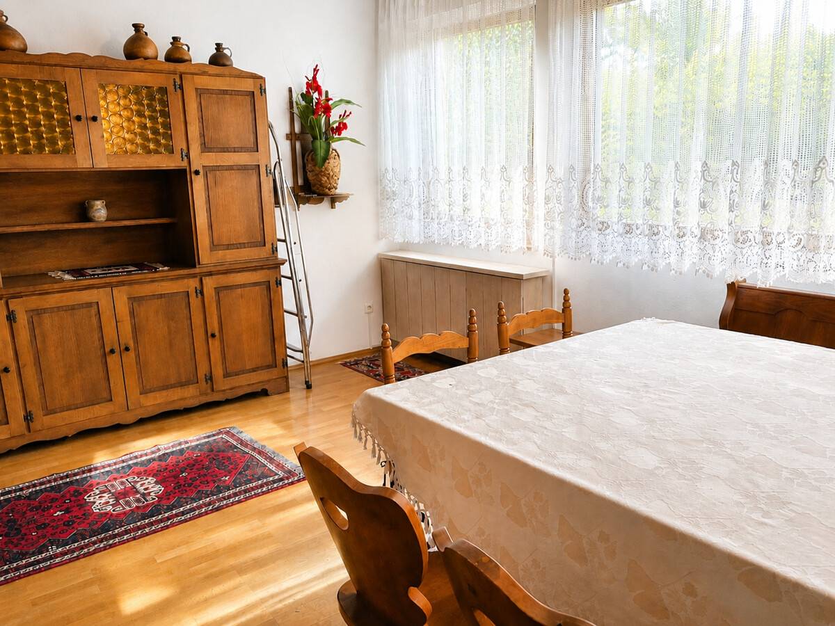 Wohnung in ruhiger Lage mit Loggia und Südausrichtung