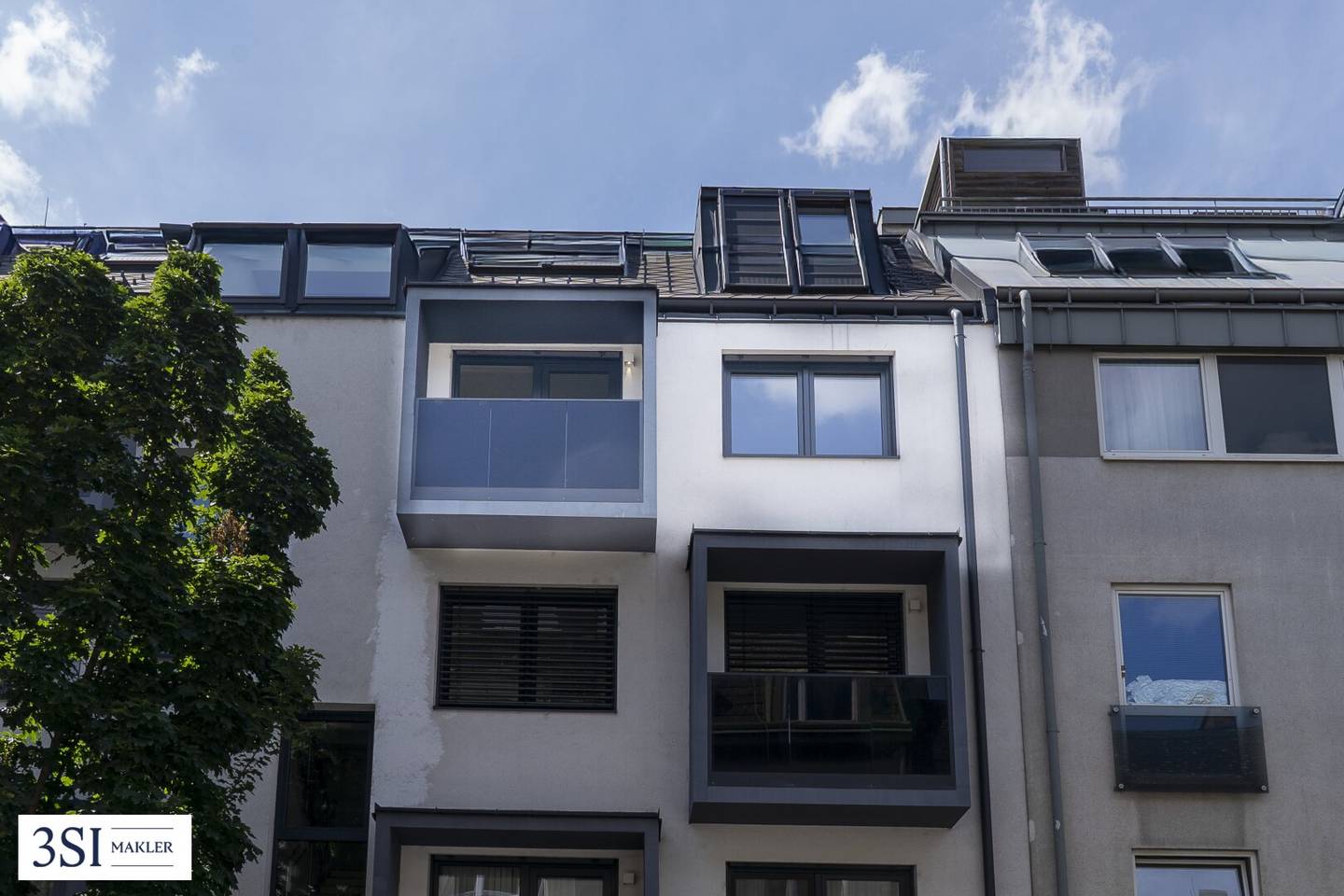 Erstbezug Wohnung mit Grünblick und Loggia