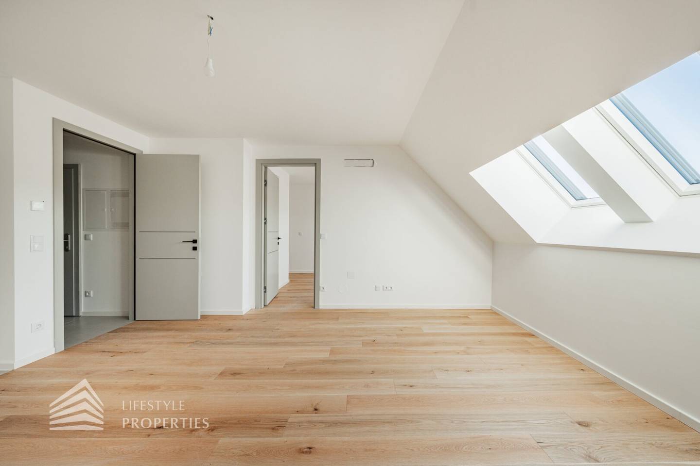 Top floor apartment brand new in Stammersdorf