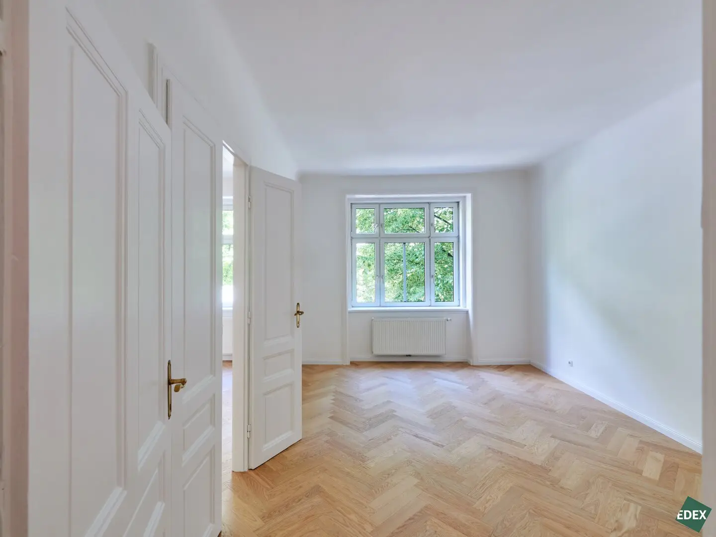 Period building gem between Prater & Danube – first occupancy after high-quality renovation with balcony option