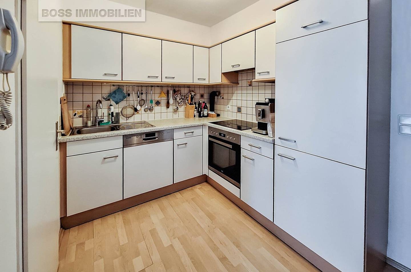 Wohnung nahe Plus City Loggia zwei Parkplätze