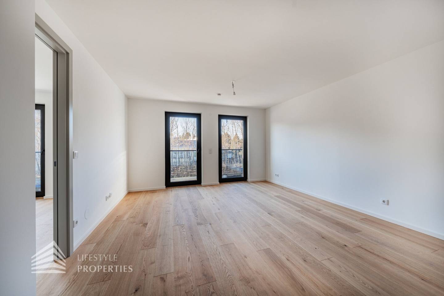 Newly built apartment near Stammersdorf tram