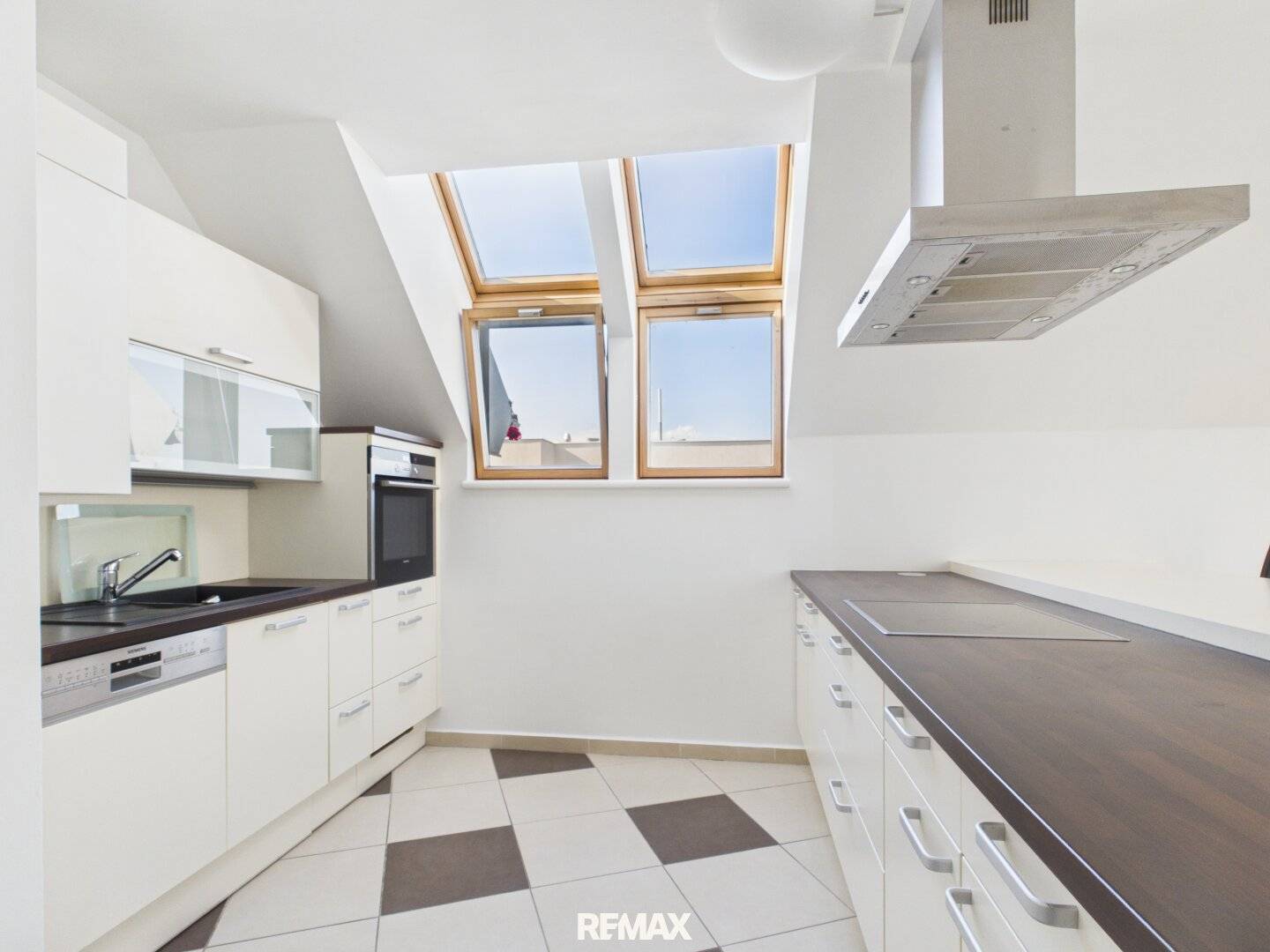 4-Zimmer DG-Maisonette-Whg. in Stammersdorf
