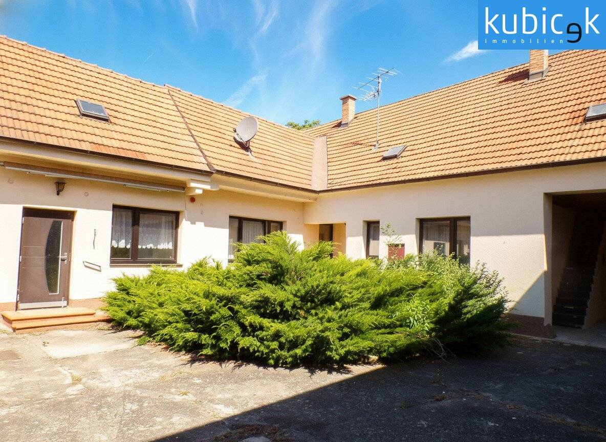 Well maintained farmhouse with versatile usable space in a central location
