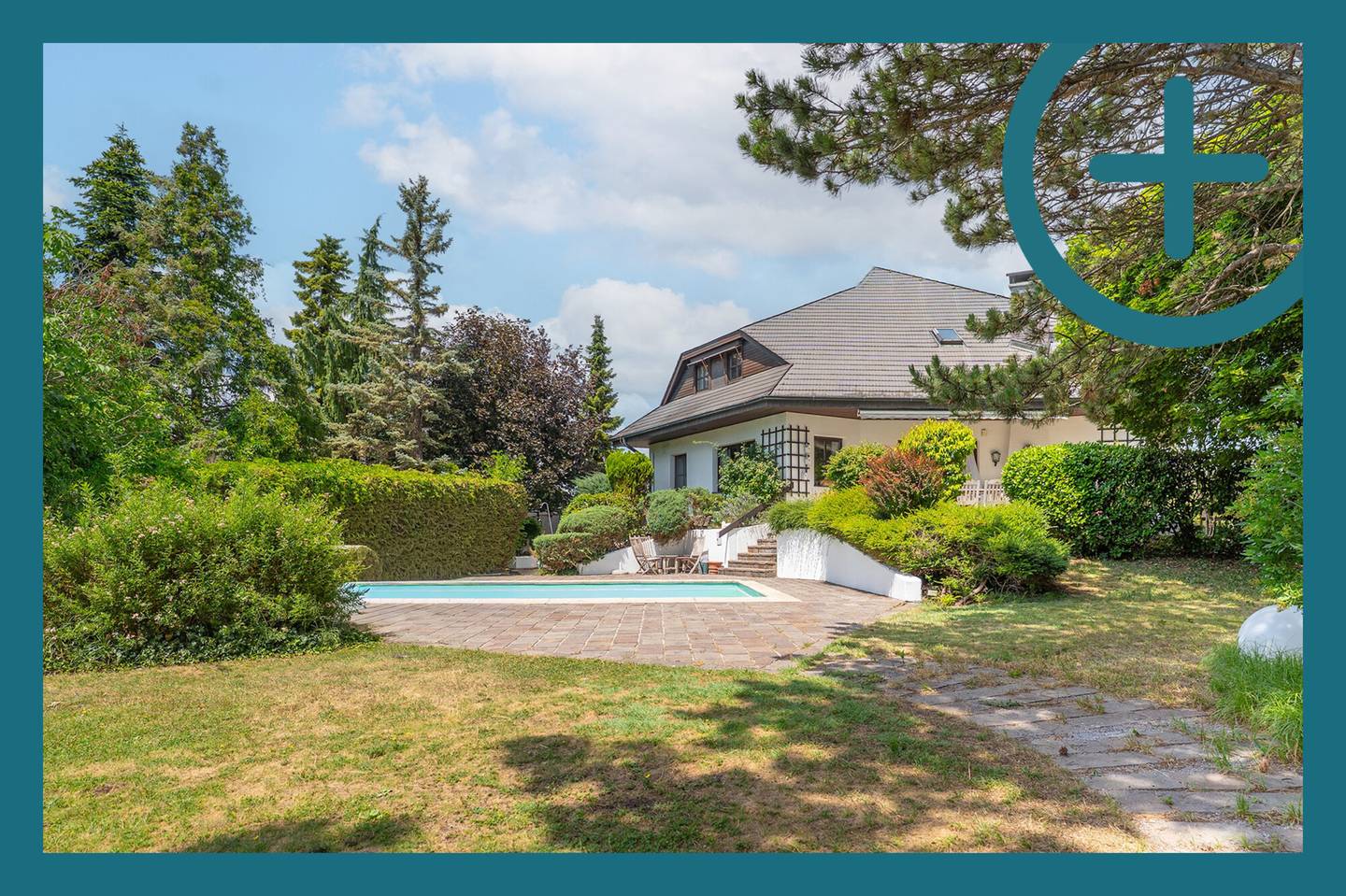 Charmantes Einfamilienhaus mit Pool und Privatsteg am See