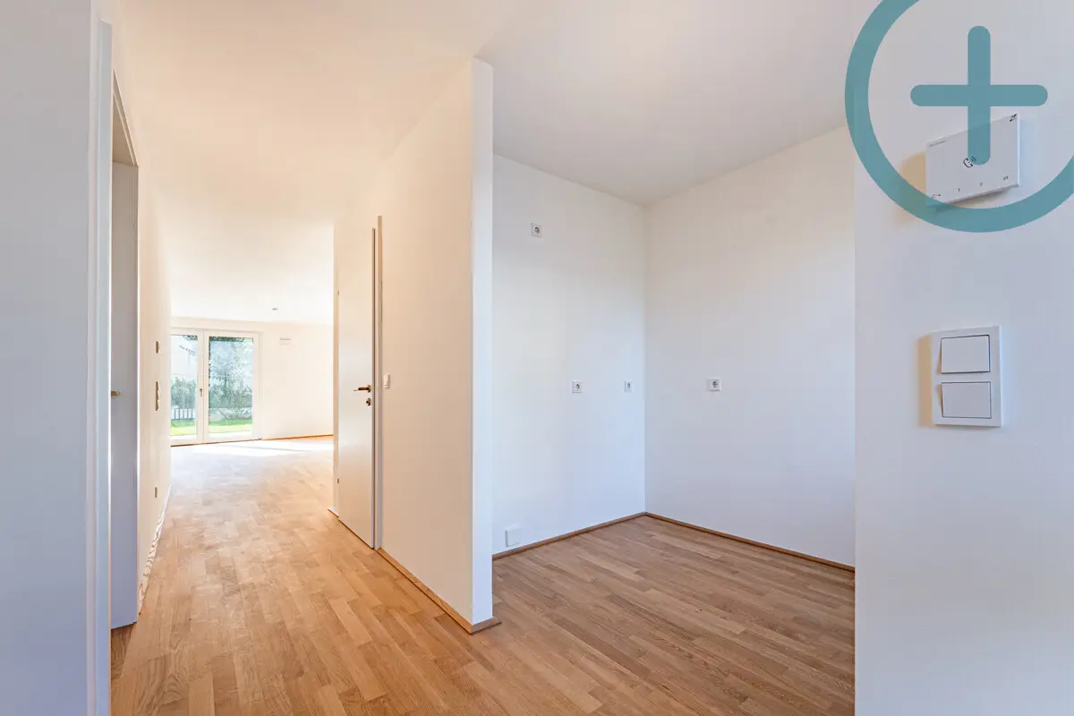 Townhouse with garden and terrace in sunny location