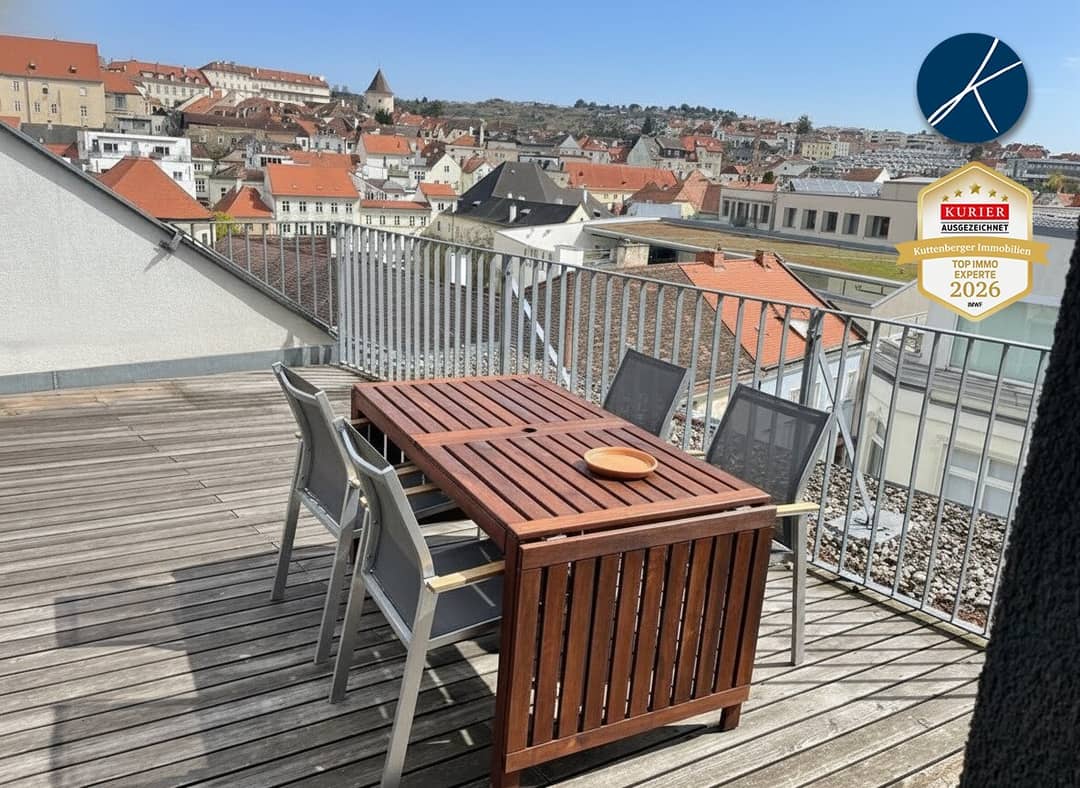 Maisonette apartment with terrace and old town view