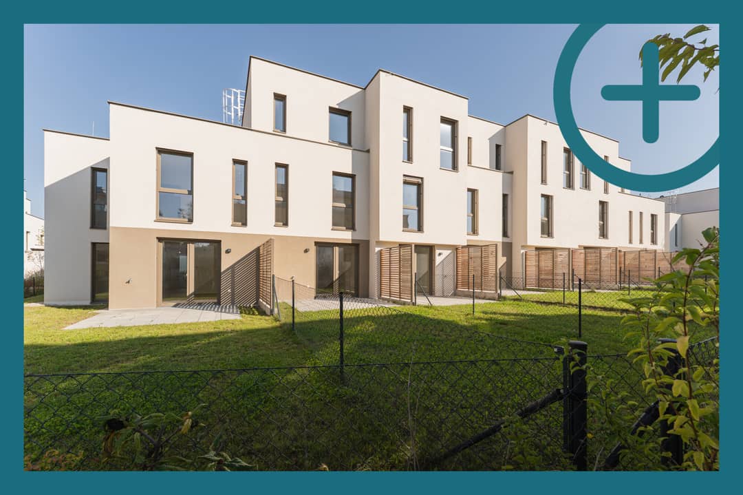 Modernes Reihenhaus mit Garten und Terrasse