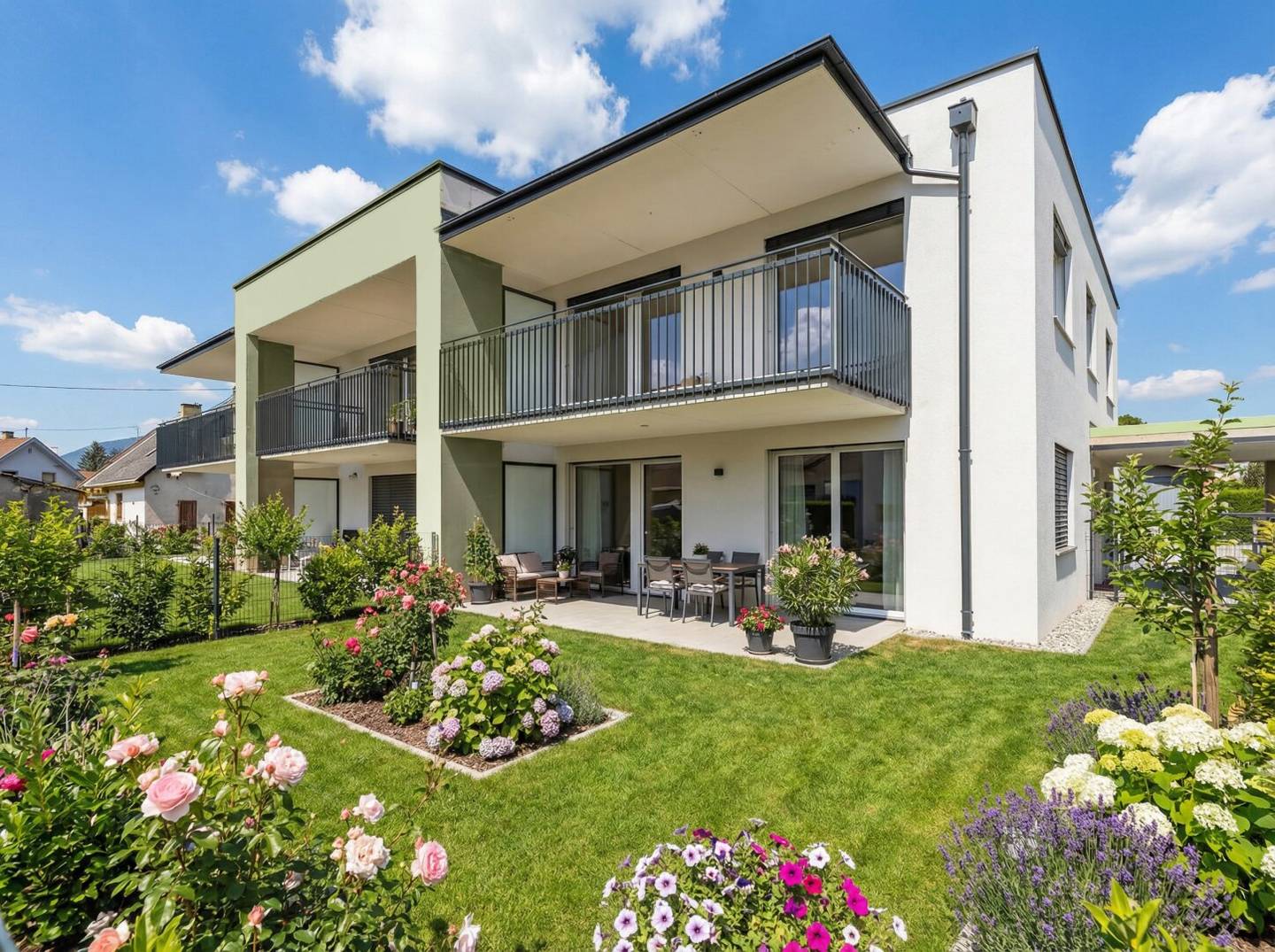 Penthouse with balcony and carport in Villach