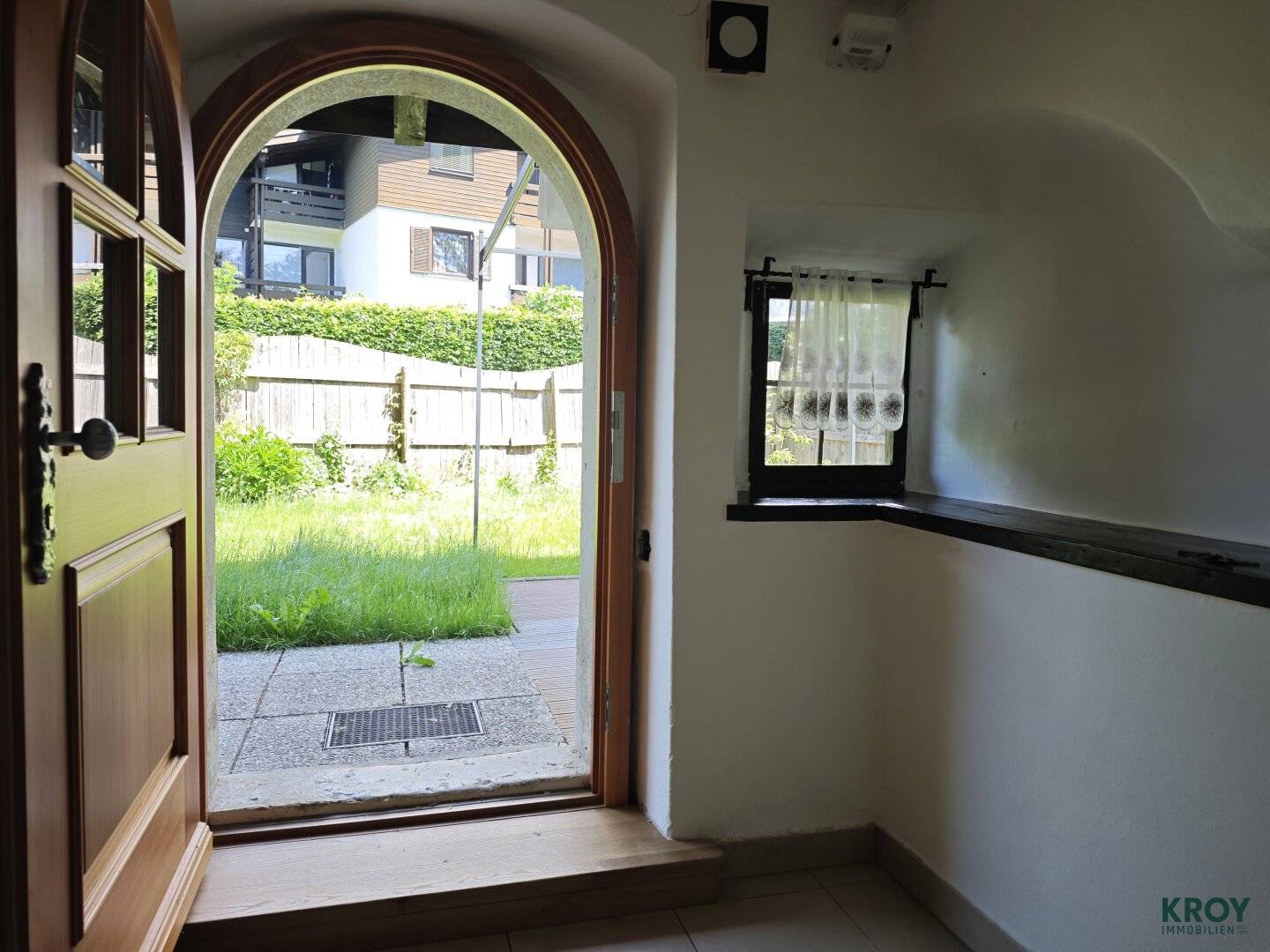 Wohnung mit privatem Garten und Balkon