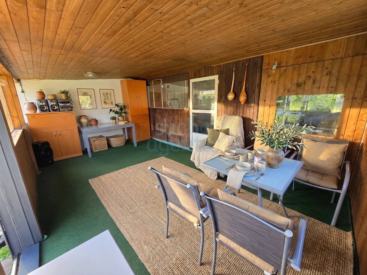 Zweifamilienhaus mit Garten und Pool in Haid