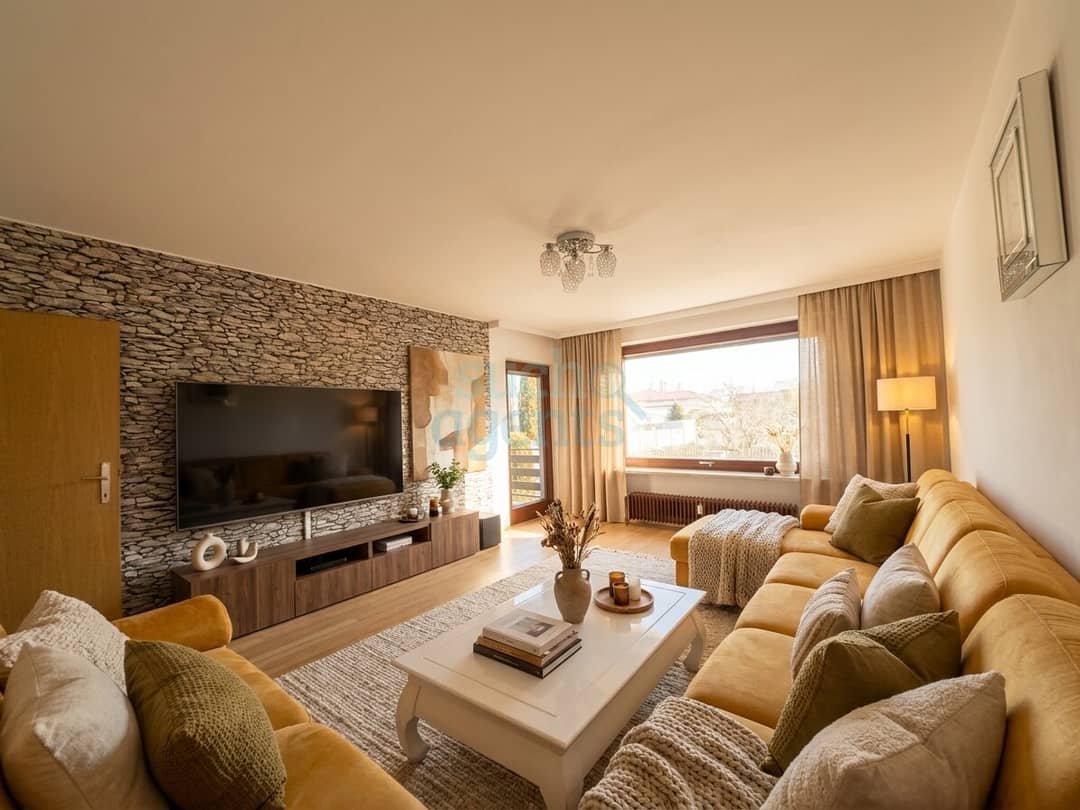 Zweifamilienhaus mit Garten und Pool in Haid