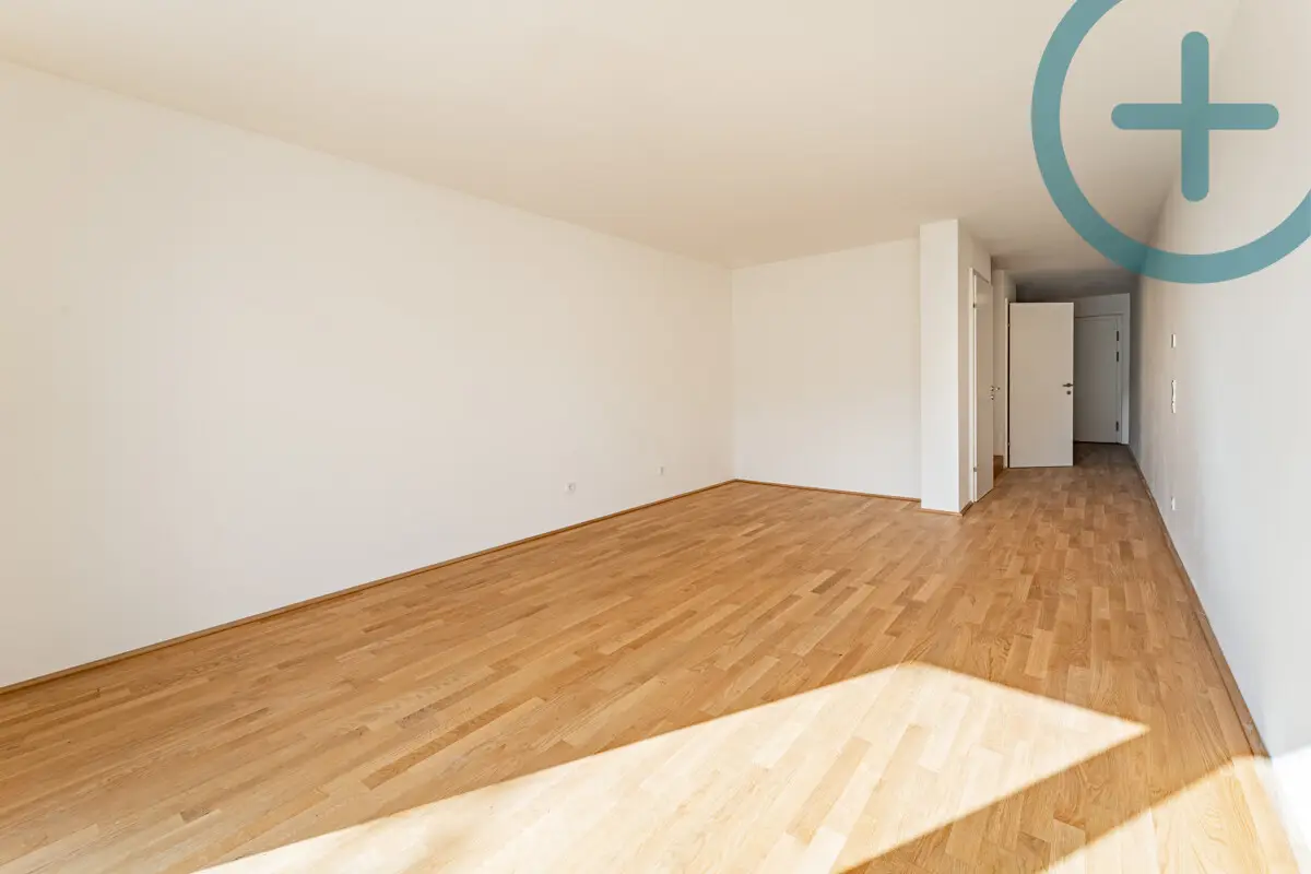 Sunny Row House with Garden in Leopoldsdorf