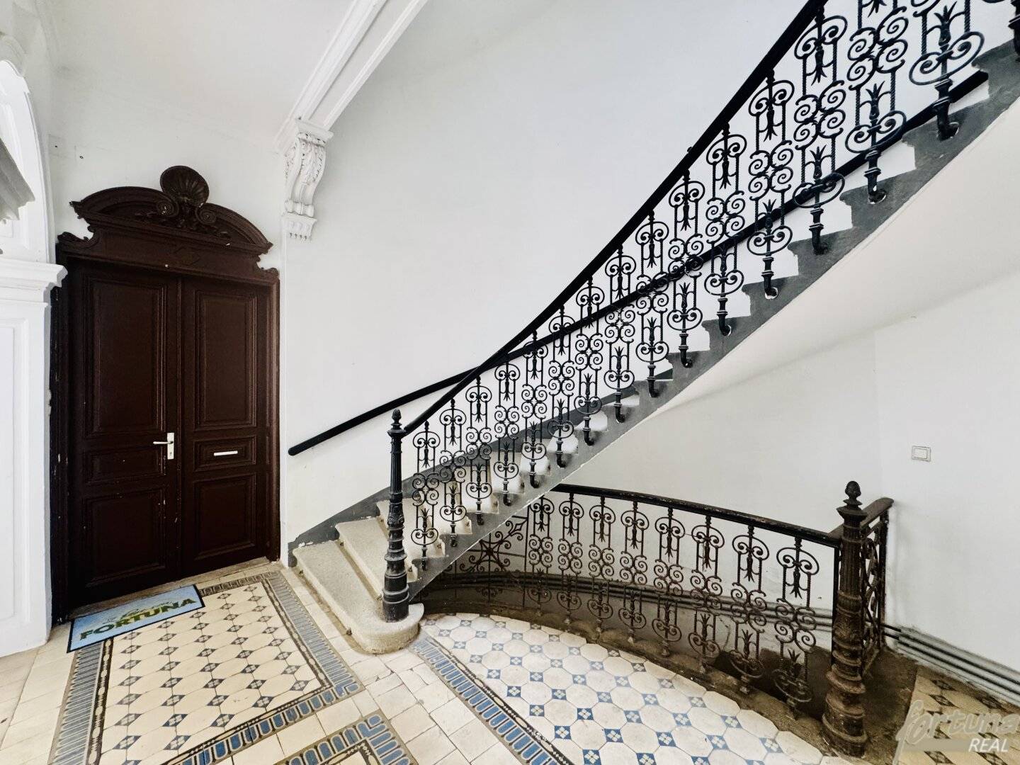Heritage protected investment property with high ceilings
