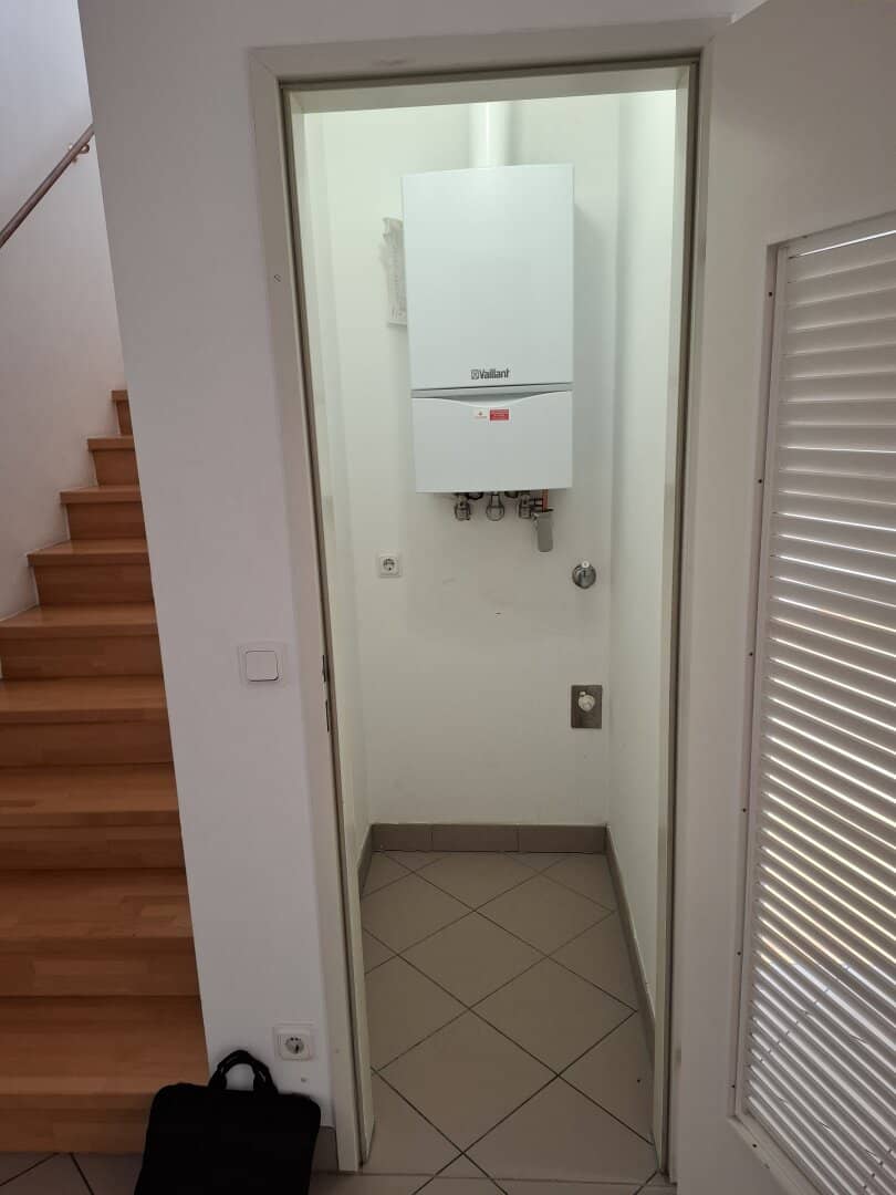 Top floor two level apartment with terrace