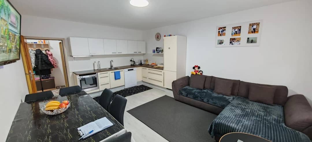 Renovierte Wohnung mit Balkon in zentraler Lage