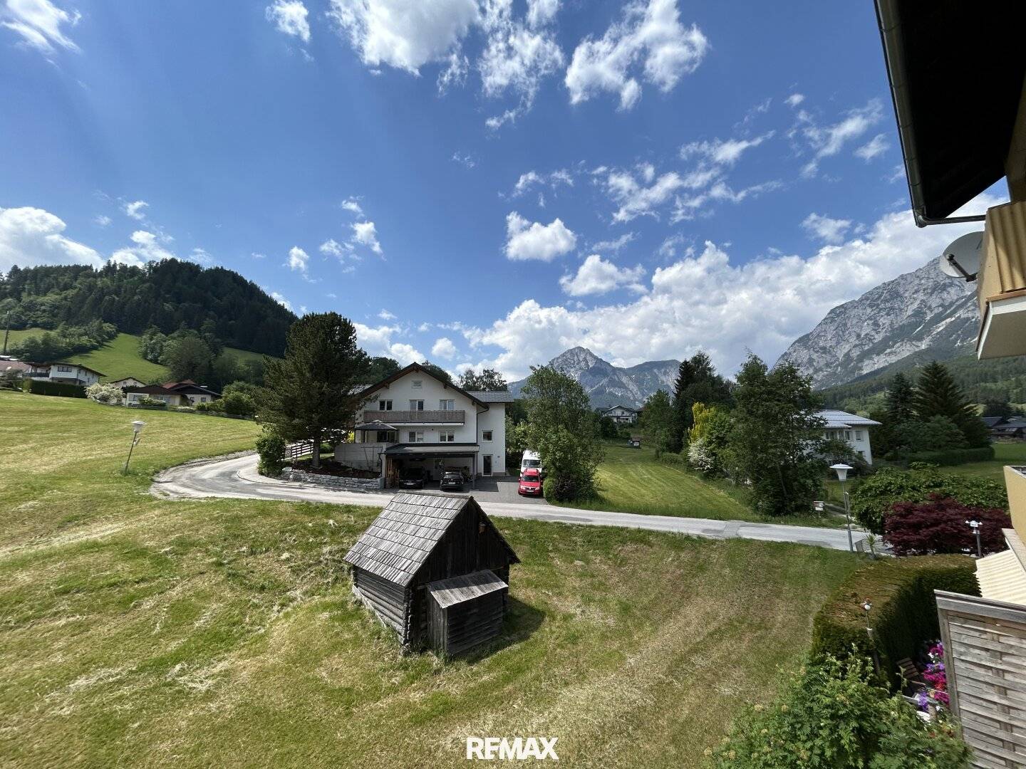 Renovierte Wohnung ruhiger Lage Westbalkon
