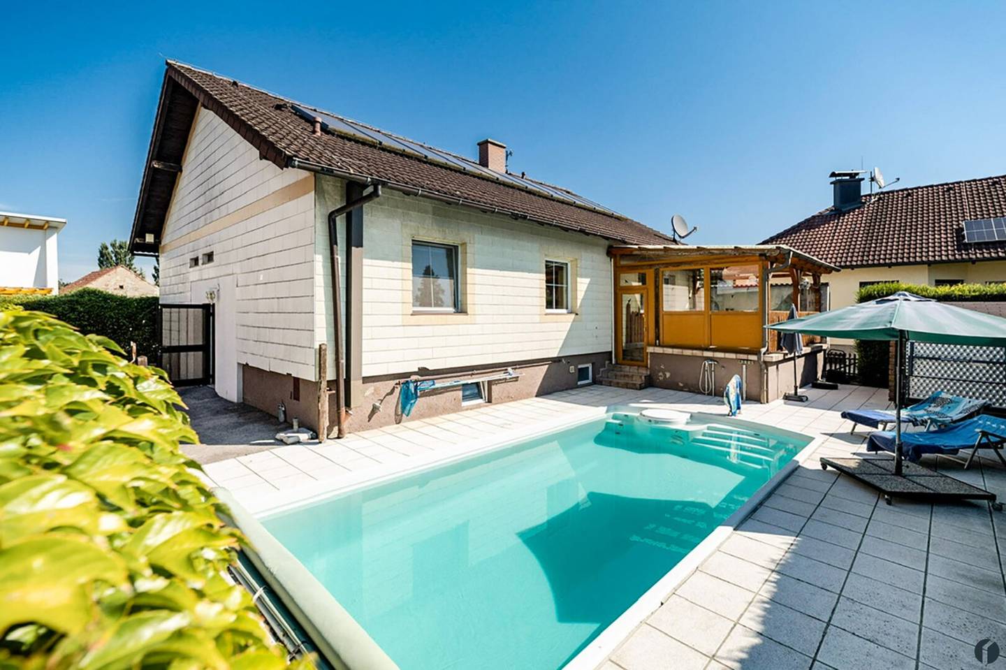 Wohnen nahe Tulln: Gepflegtes Haus mit Pool, Terrasse und guter Wien-Anbindung