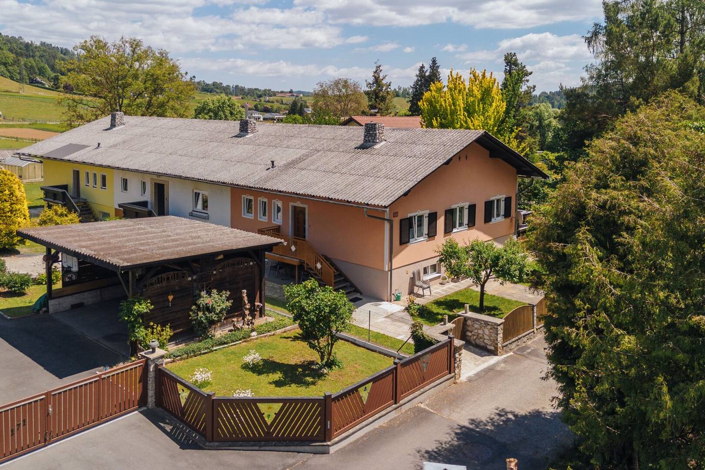 Haus mit Garten und Werkstatt nahe Graz
