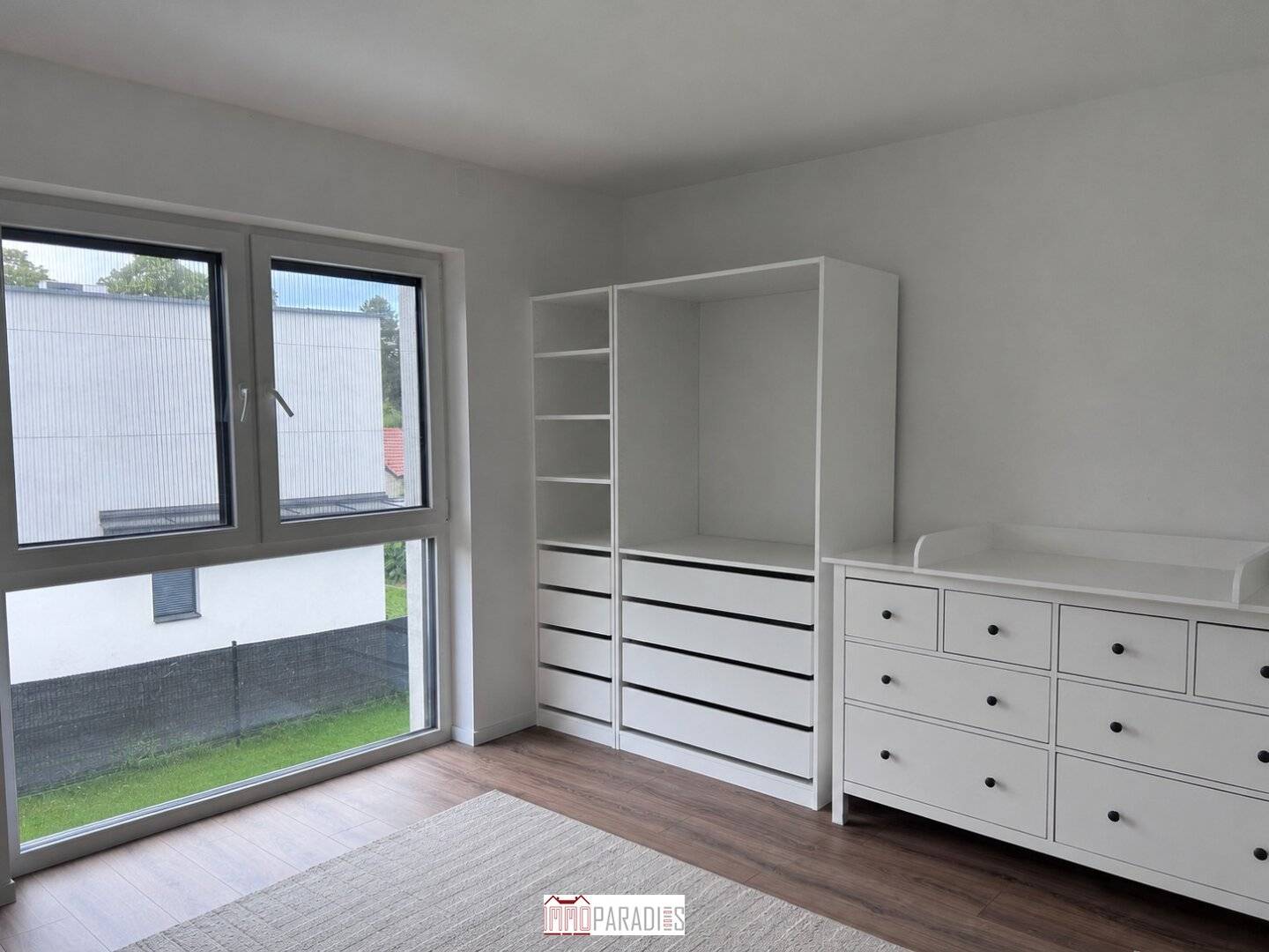 Family house with garden and garage in Strasshof