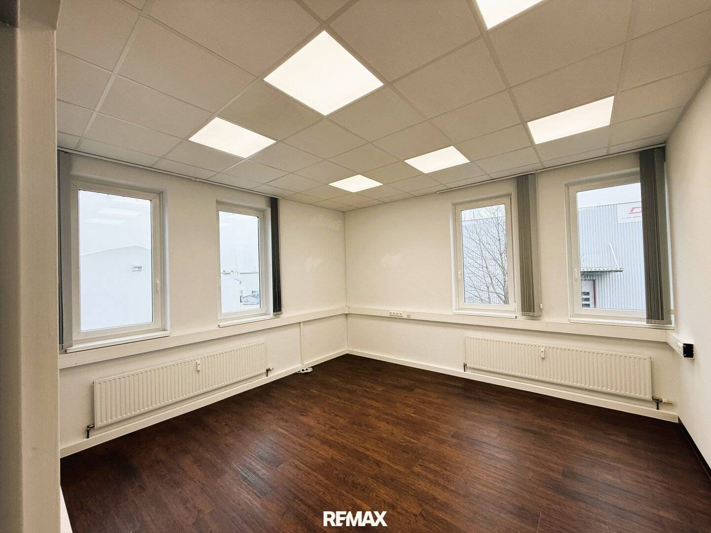 Office space with storage option on the B1 in Asten