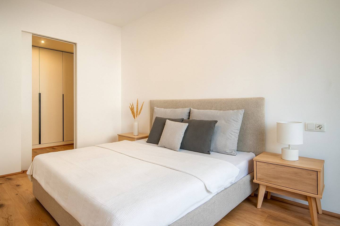 New build apartment Hatting with terrace view