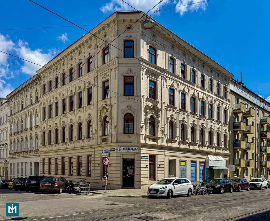 Charming investment property with development potential in Vienna Ottakring
