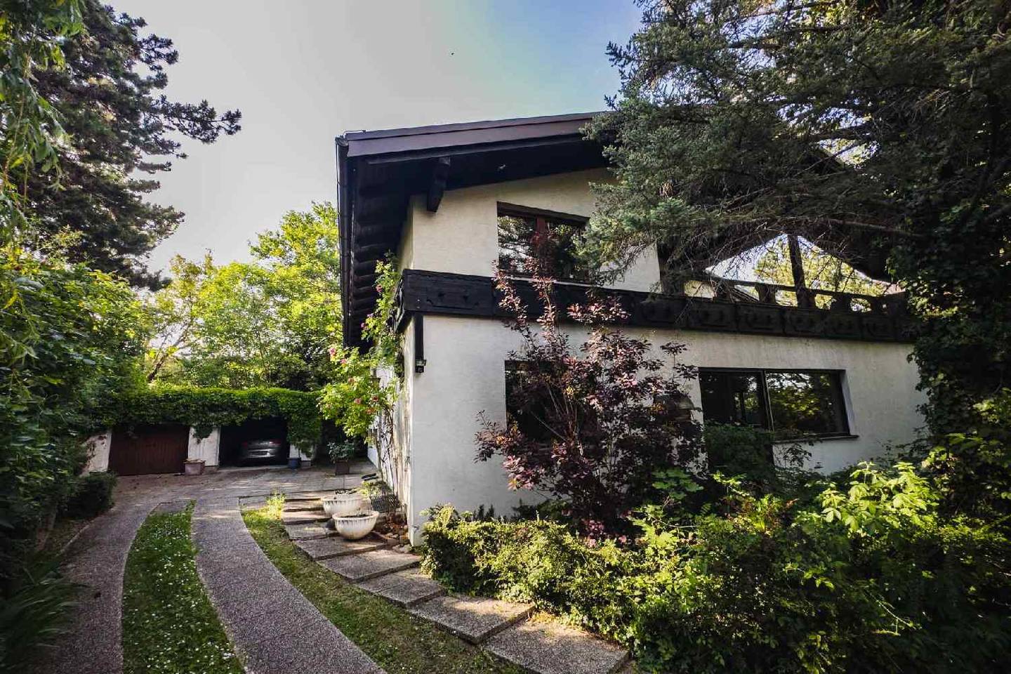 Einfamilienhaus mit Garten Pool und Dachterrasse in Maria Enzersdorf