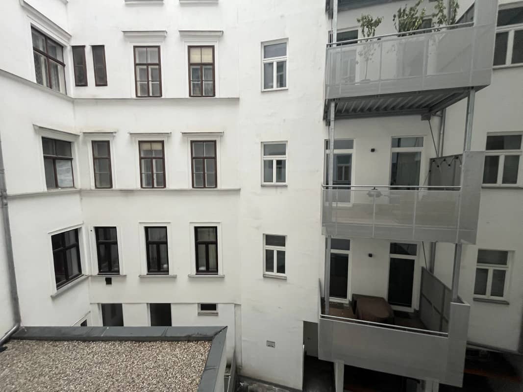 Altbauwohnung direkt am Stadtpark separater Küche