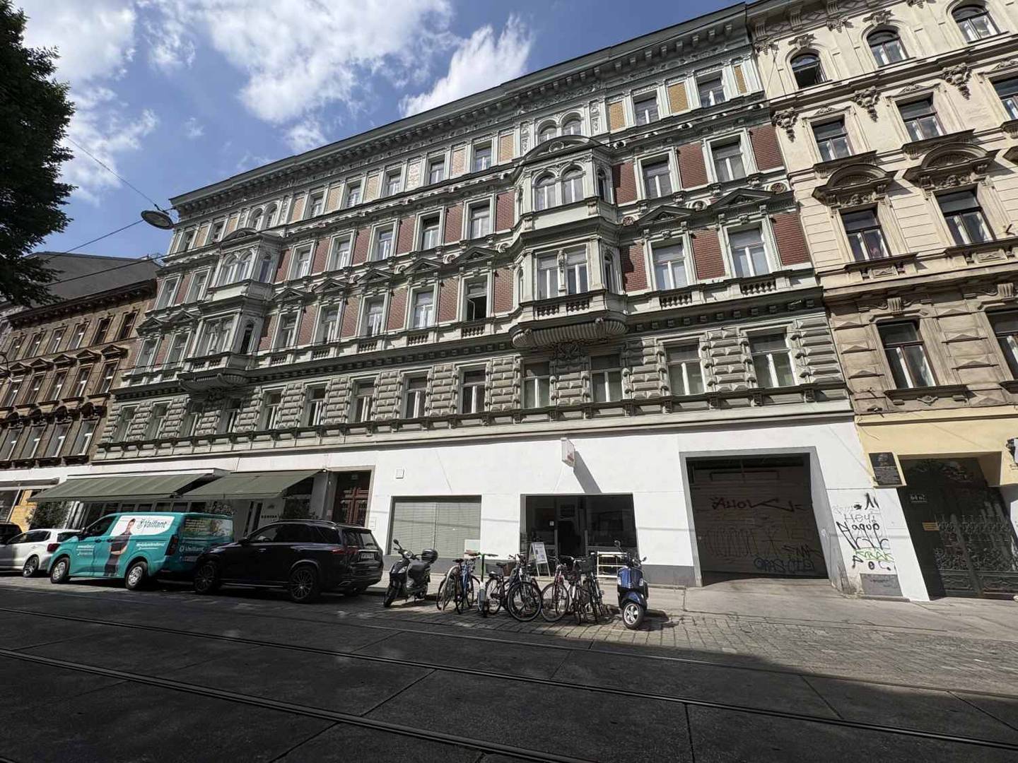 Apartment near Town Hall Museum Quarter historic