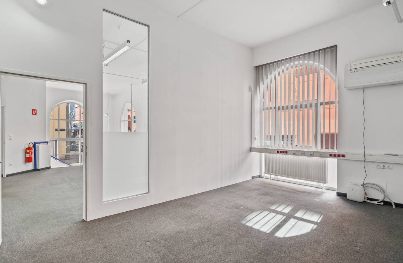 Flexible commercial space with freight elevator near Wien Mitte