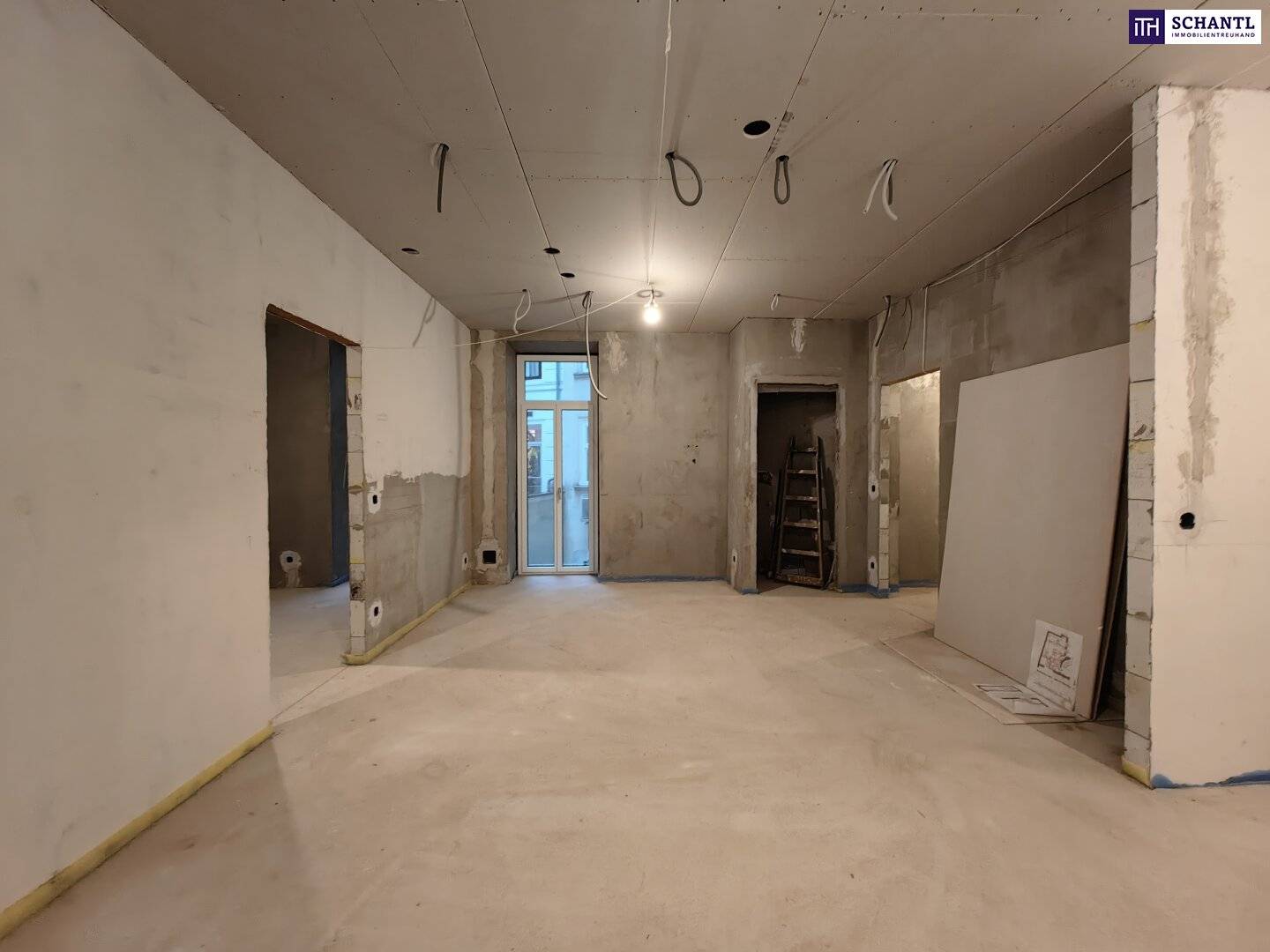 Apartment Passauer Platz First occupancy after renovation