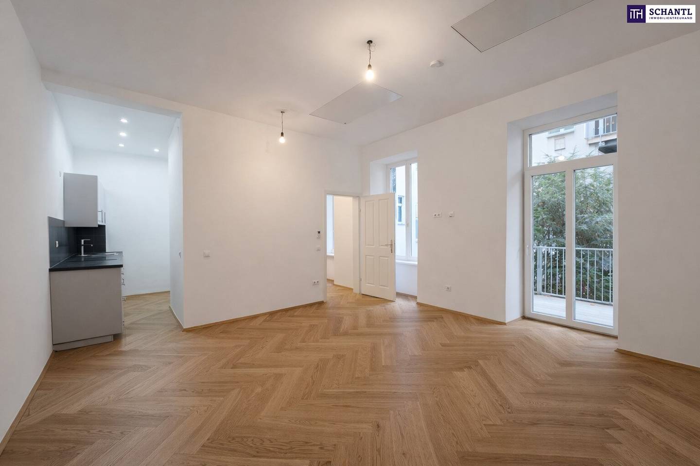 Apartment near Augarten quiet courtyard with balcony