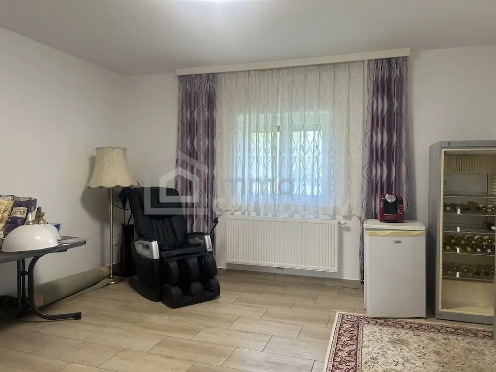 Sanierte Familienvilla mit großem Garten und Photovoltaik
