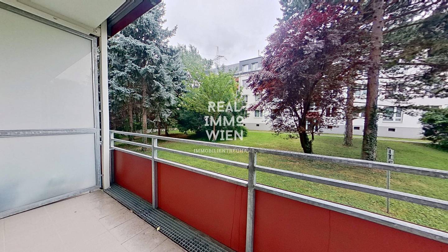 Ground floor apartment with loggia next to Simmeringer Bad