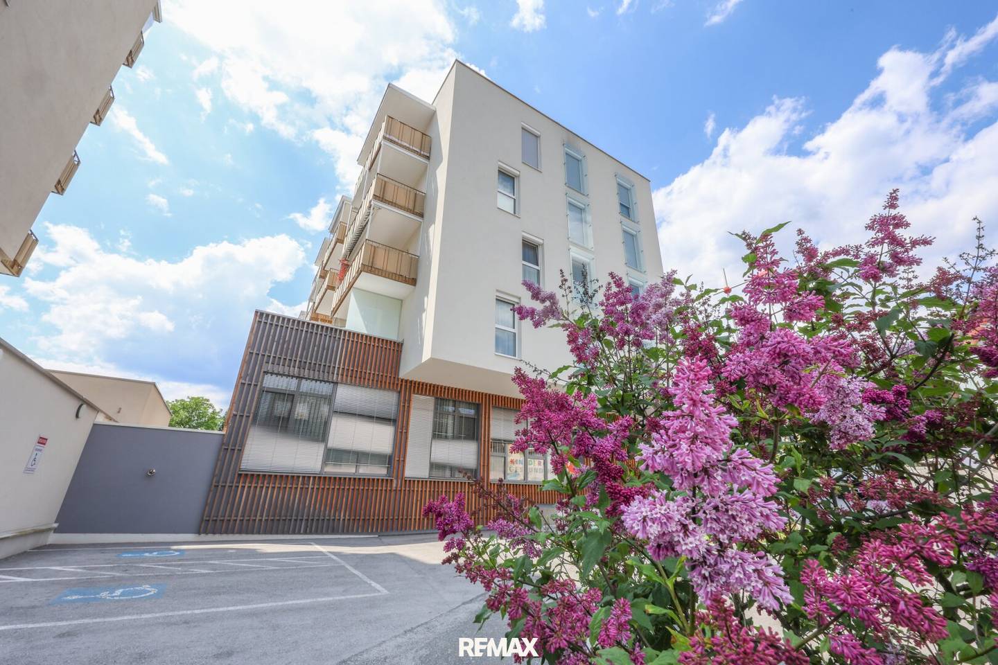 Zentral gelegene helle Wohnung mit Balkon