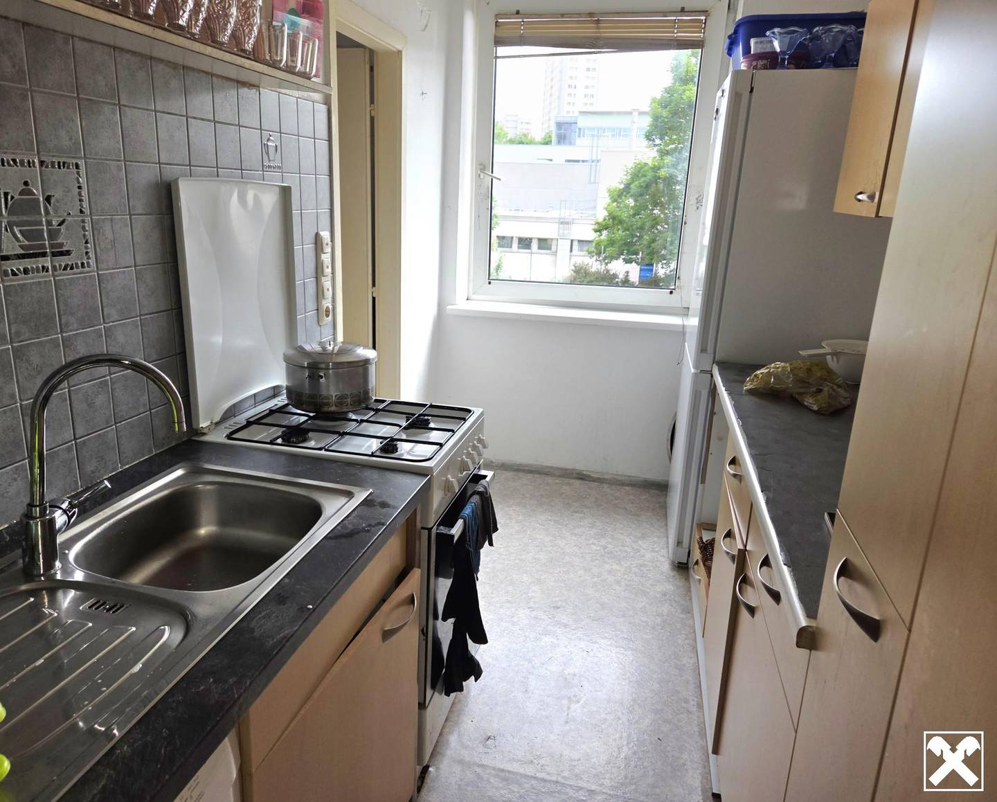 Vermietete Anlegerwohnung mit Einbauküche