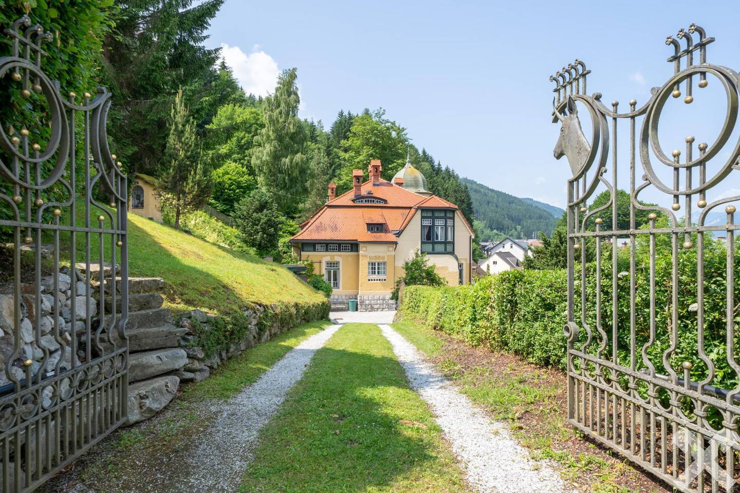 Historische Villa mit Garten und Garage in Selzthal