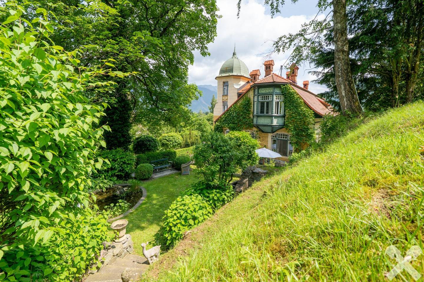 Historische Villa mit Garten und Garage in Selzthal