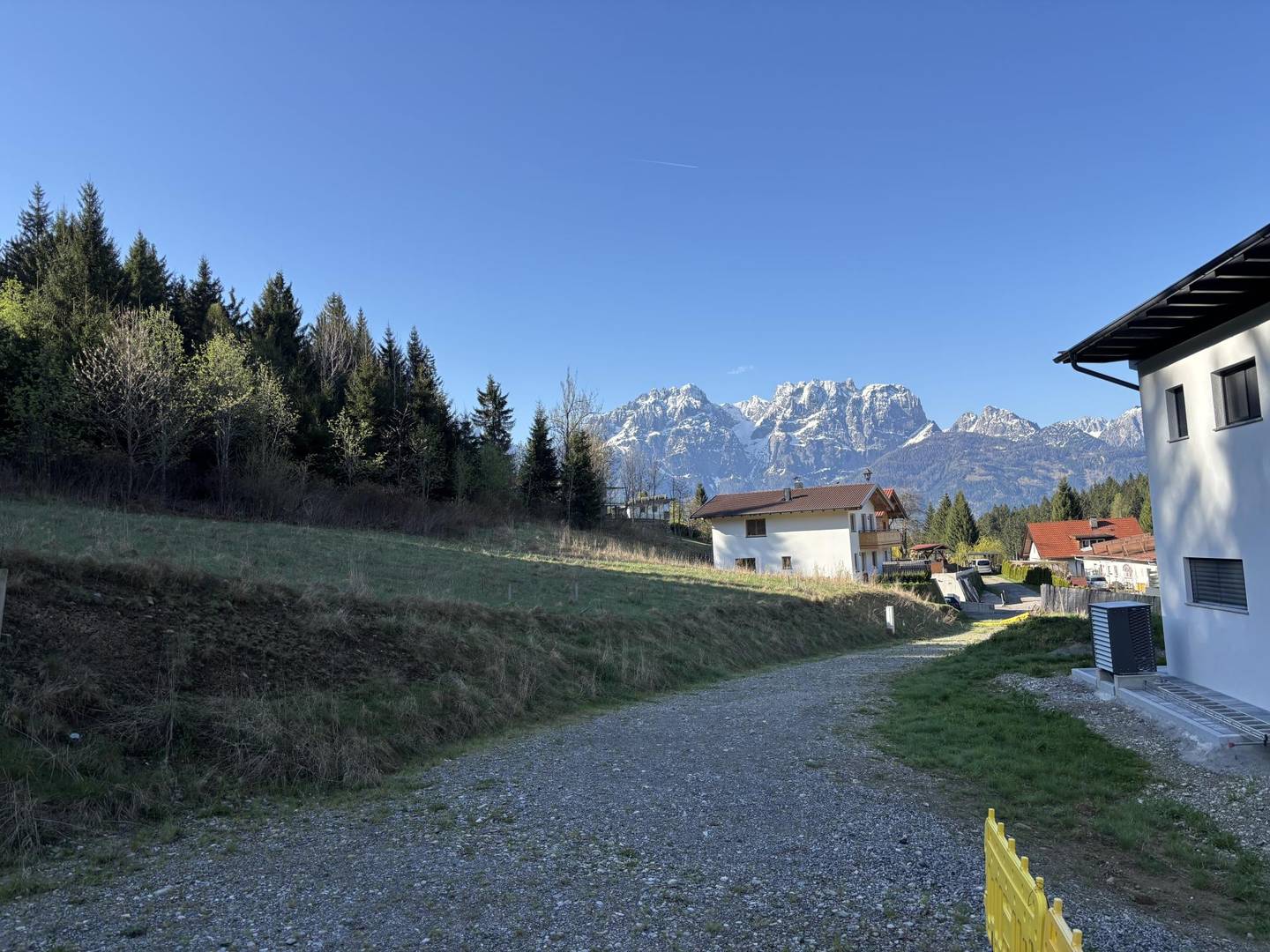 Grundstück mit Bergblick am Waldrand von Iselsberg